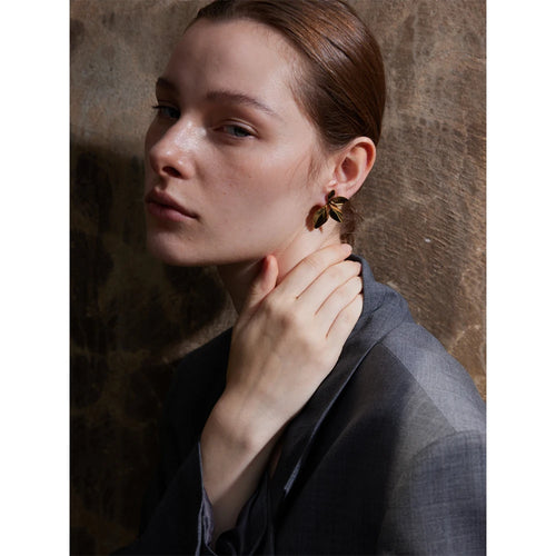 Leaf Elegance Stud Earrings