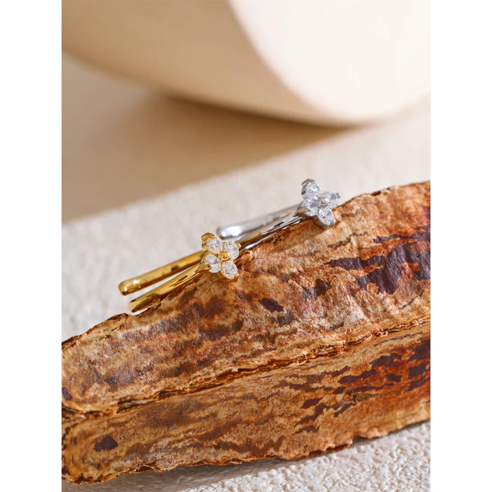 Luna Bloom Ring