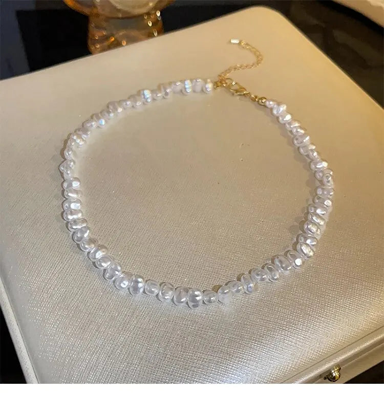 Elegante Halskette mit Anhänger