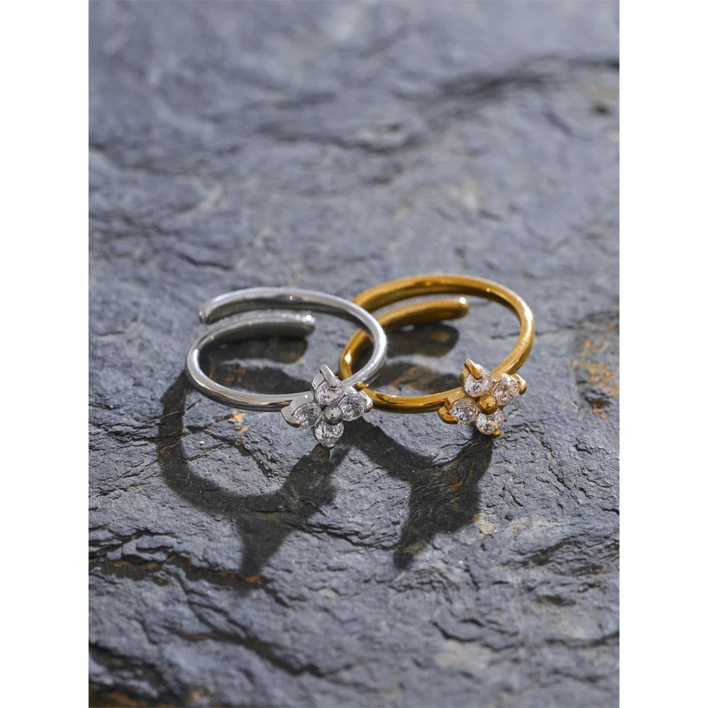 Luna Bloom Ring