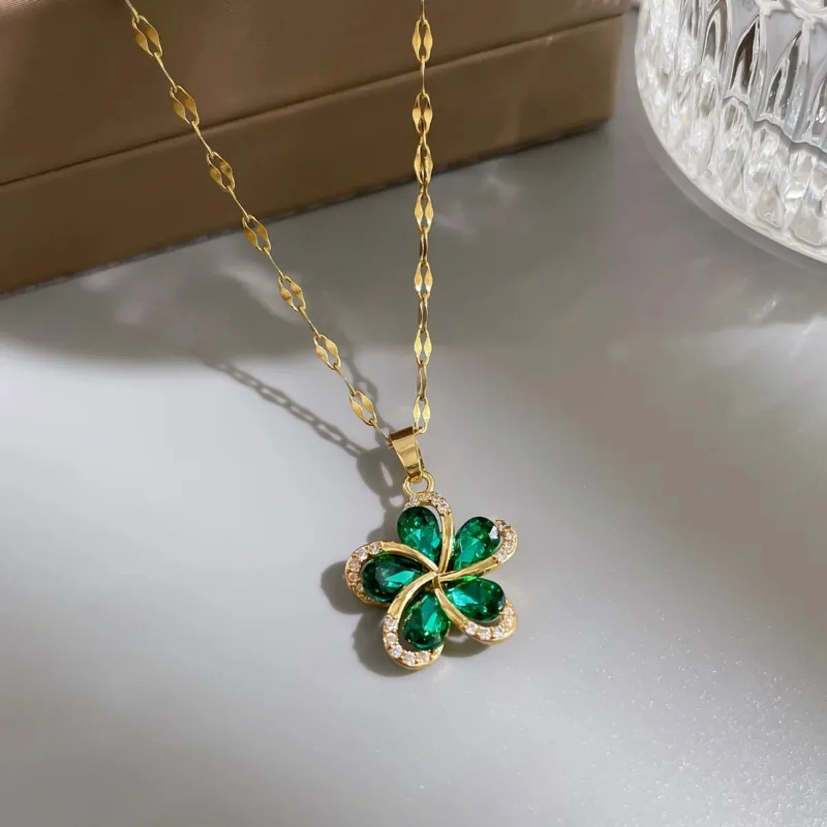 Bloom Zircon Necklace