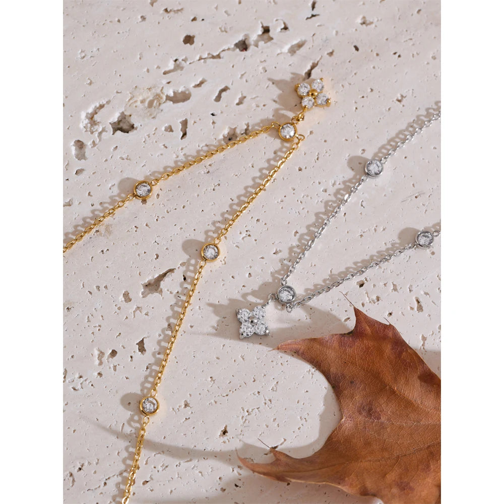 Luna Bloom Necklace